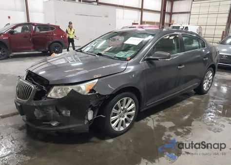 2013 Buick Lacrosse Leather Group z USA, uszkodzony, nr VIN 1G4GC5E32DF311191